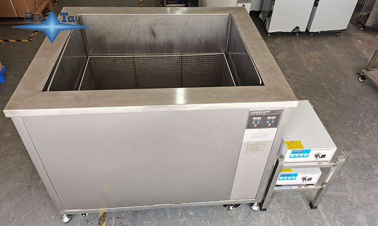 超聲波清洗機：清潔金屬冷藏設備，保持食品衛生和品質