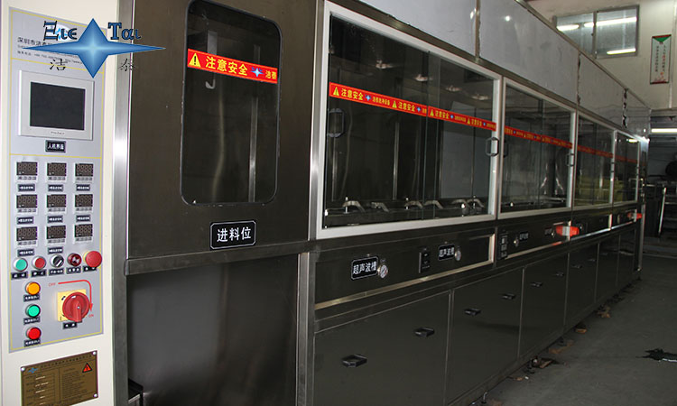 利用超聲波清洗機優(yōu)化工業(yè)管道系統(tǒng)清潔：提升傳輸效率與設備壽命