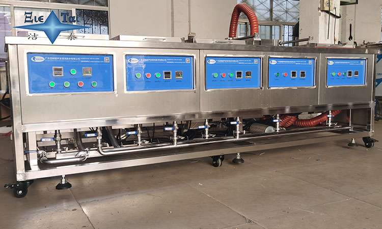 把臟零件丟進(jìn)水里,為什么自己就變干凈了?——潔泰超聲波清洗機(jī)揭秘 把臟零件丟進(jìn)水里,為什么自己就變干凈了?——潔泰超聲波清洗機(jī)揭秘